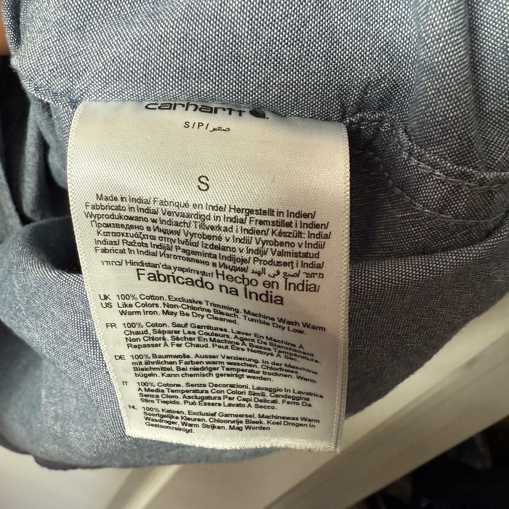 Carhartt Loose Fit Work Button-Up—rugged, durable, and built for hard work. - Picture 5 of 5